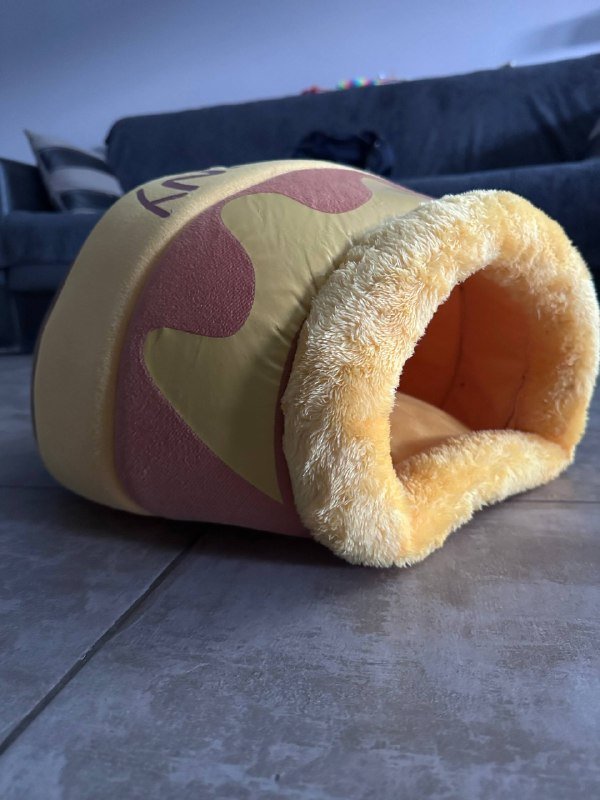 Лежанка для питомца, лежанка-домик