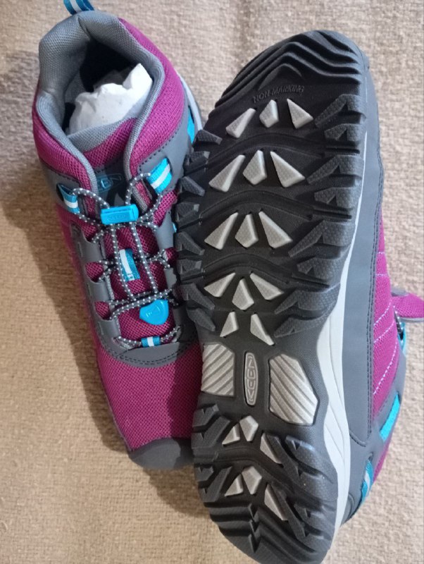 Обувь Keen утеплённые, Adidas лёгкие, платье новое размер М 2