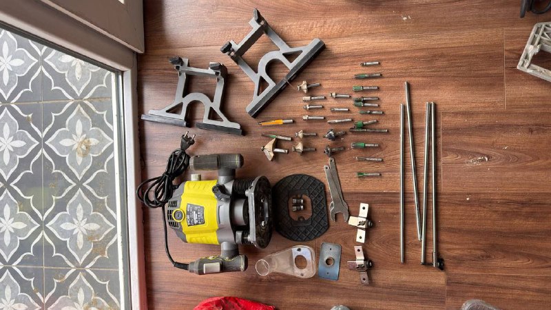 Фрезер Ryobi RRT1600, Дисковая пила Makita 5008MG, Тележка из домино, Споттер Pro Spot 400, Набор на срезки автомобильных стёкол