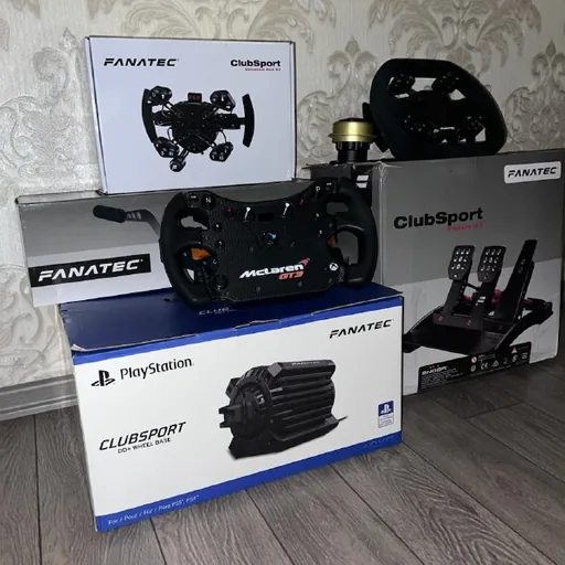 Fanatec бандл с рулями, педалями, ручником