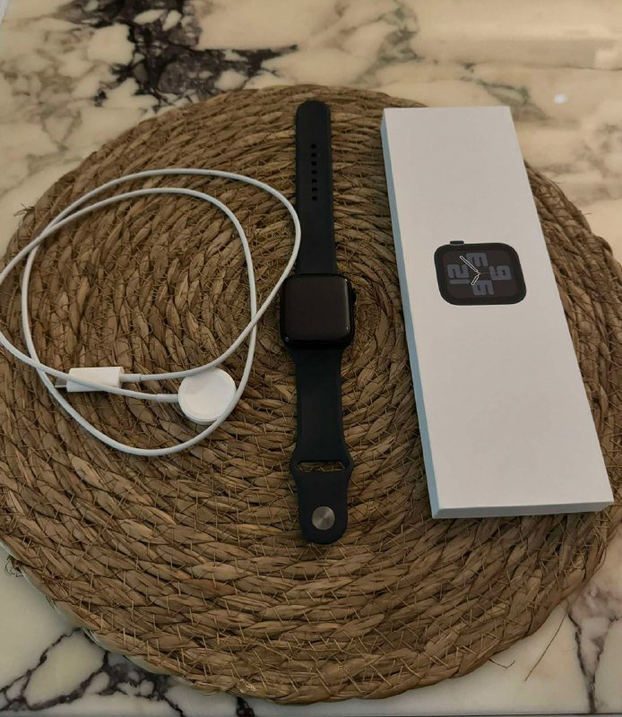 Apple Watch SE (2nd Gen) 44mm, Midnight