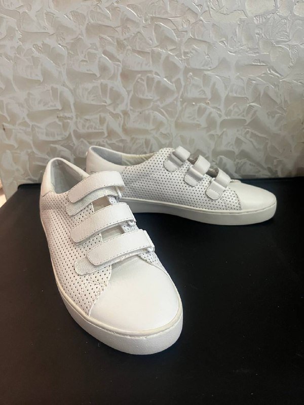 Женские кроссовки Michael Kors, размер 37 3