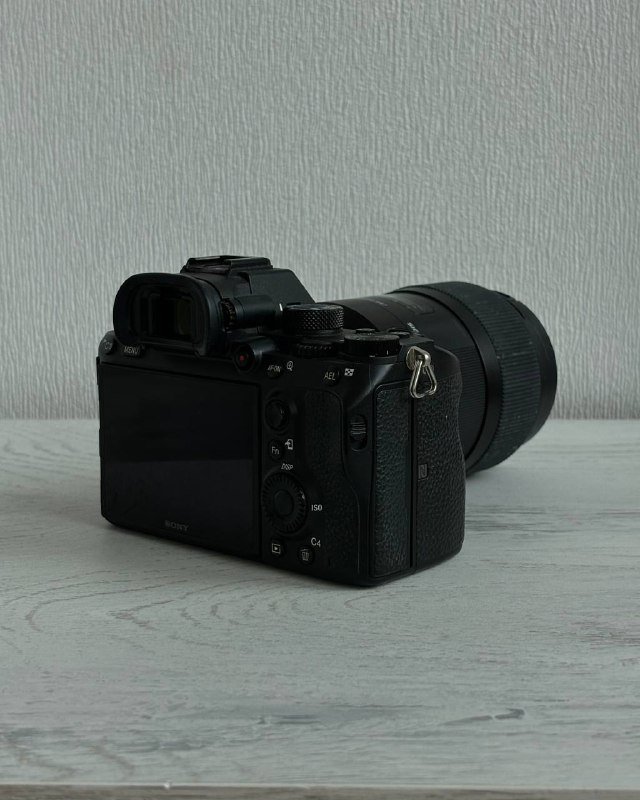Sony A7 III камера, объектив Sigma 35mm f/1.4 5