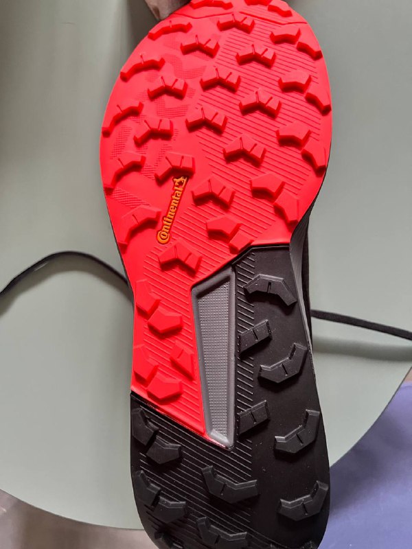 Новые фирменные кроссовки Adidas 3