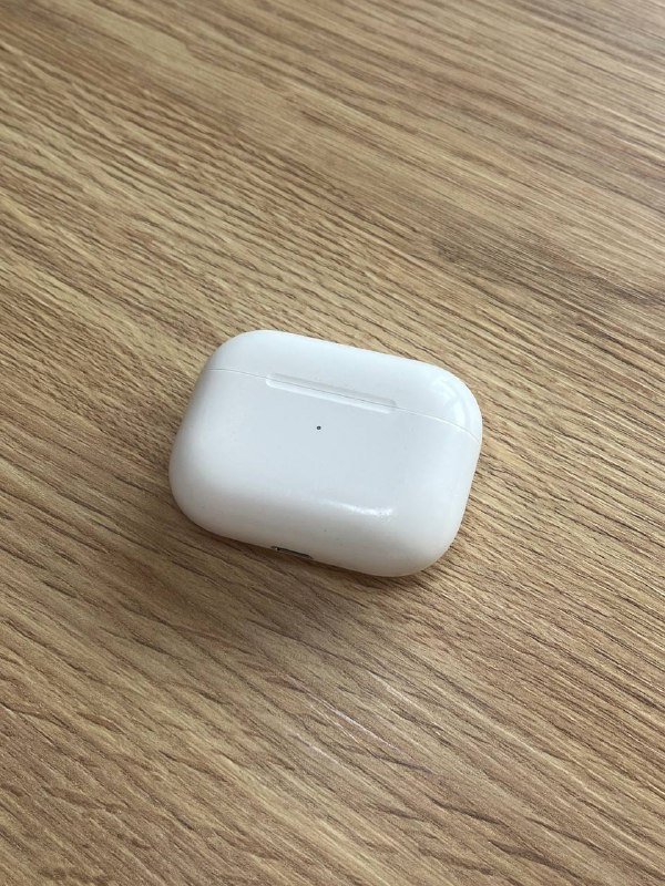 Apple AirPods Pro, Apple AirPods, Xiaomi Smart Band 8