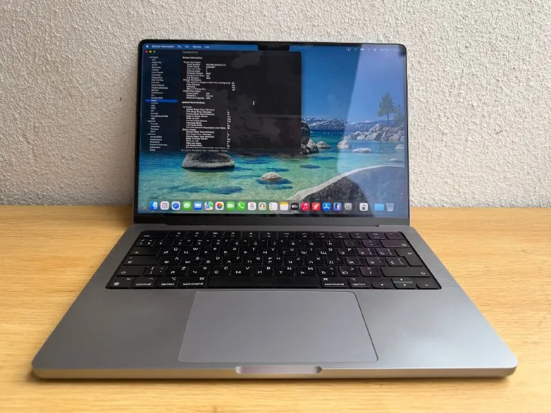 MacBook Pro 14