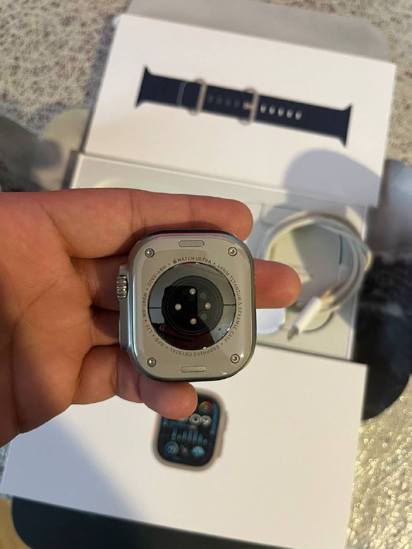 Apple Watch Ultra 2 3