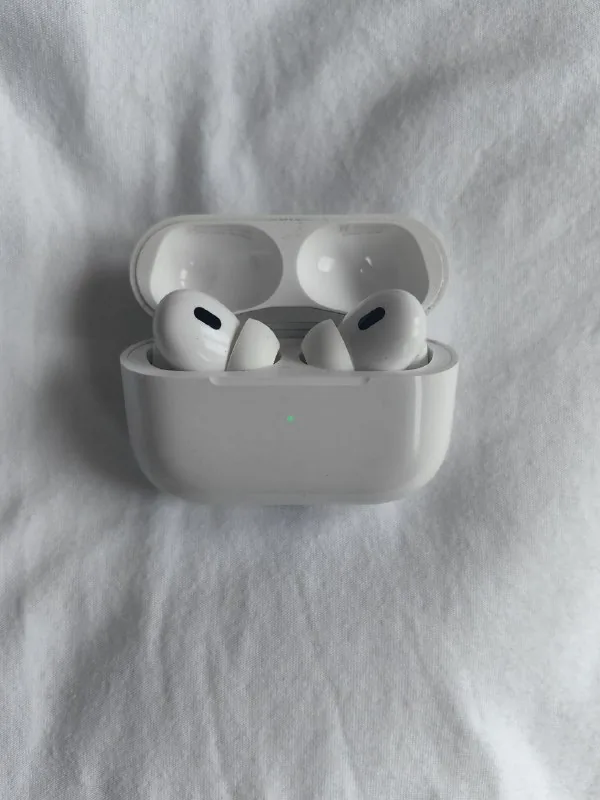 Apple AirPods Pro 2