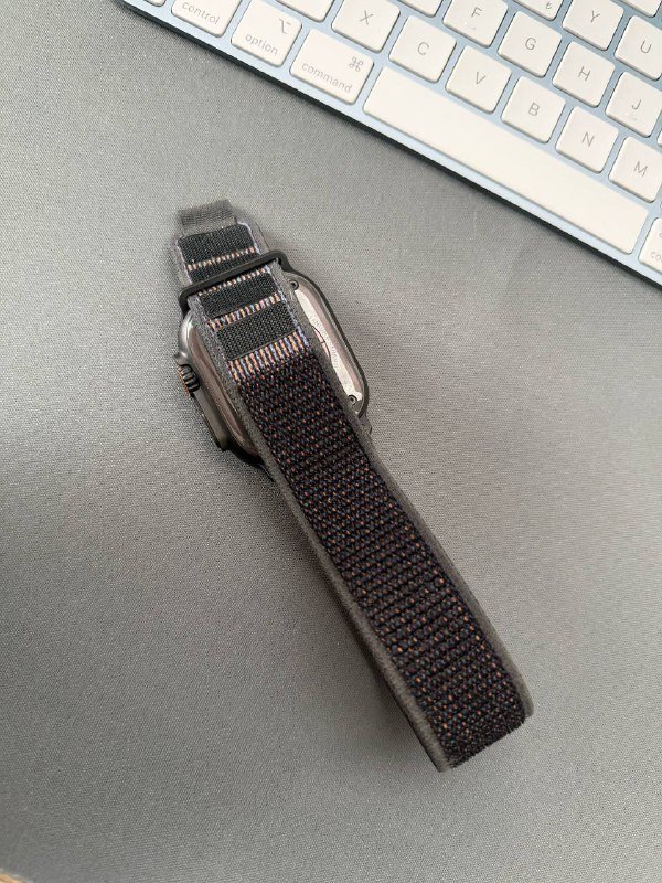 Apple Watch Ultra 2, Samsung A15, ноутбук DEXP Aquilon 2