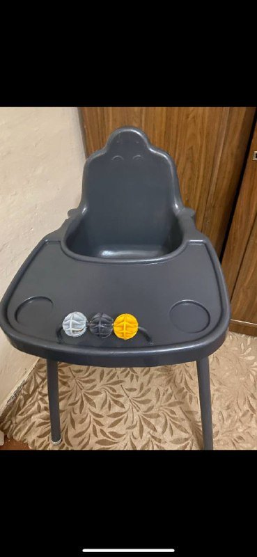 Прогулочная коляска, стульчик для кормления 2