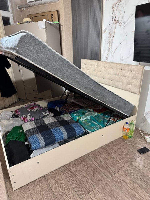 диван, матрас 2