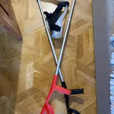 Тумба, кофемолка, очиститель воздуха, подушка, часы, кеды, костыли, елка, форма 2
