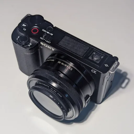 Sony ZV-E10 с китовым объективом и ND-фильтром