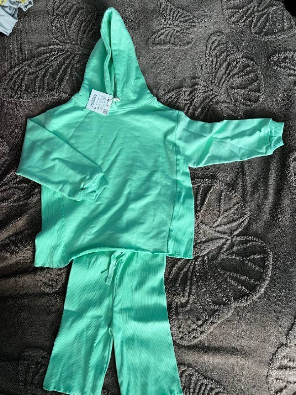 Детский костюм Zara 5-6 лет