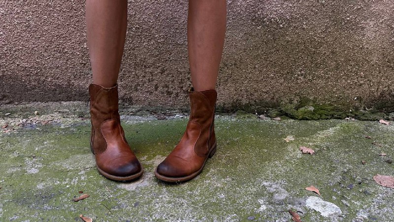 Leather boots size 38 6