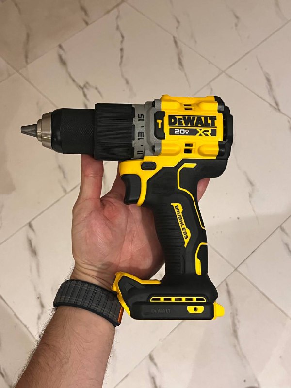 Шуруповёрт DeWalt DCD805 1