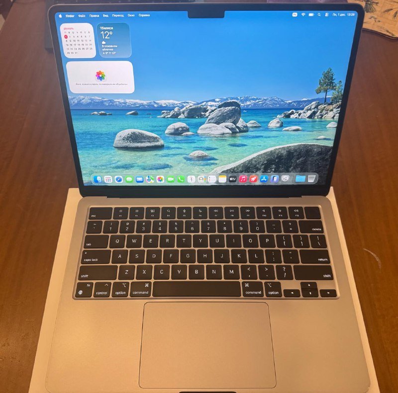MacBook Air 13 M2 8GB 512SSD 9