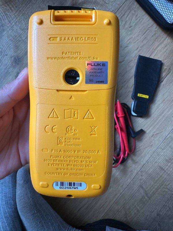 Мультиметр Fluke 107 3