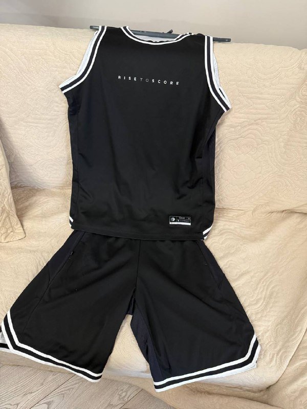 Баскетбольный костюм