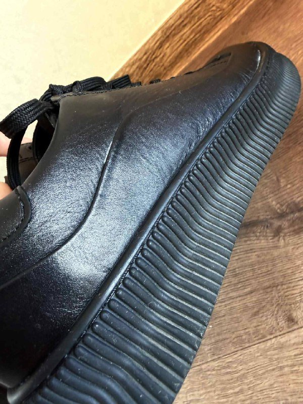 Мужские черные кожаные кроссовки 2