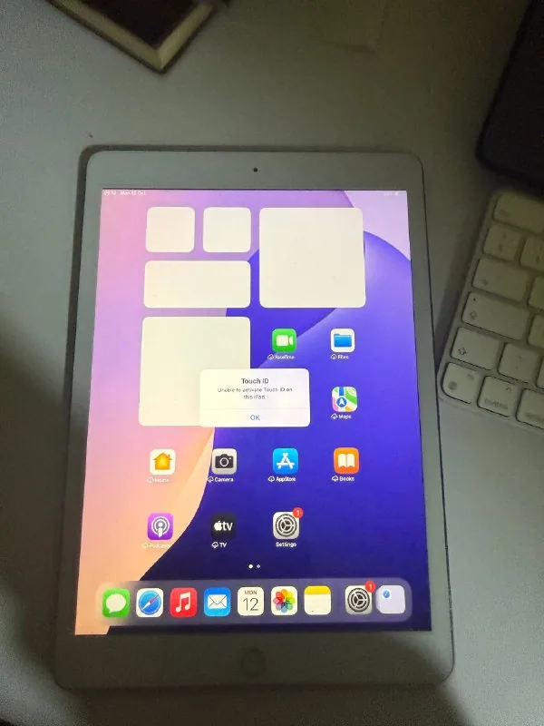 iPad 7-го поколения 128 ГБ 1