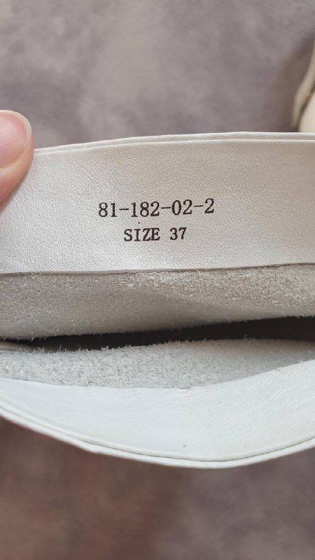 Женские белые ботильоны размер 37 2