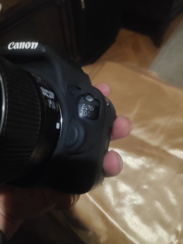 Фотоаппарат Canon EOS 200D с объективом EF-S 18-55 IS STM 2