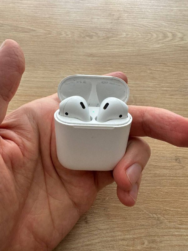 AirPods 2 правый наушник не работает