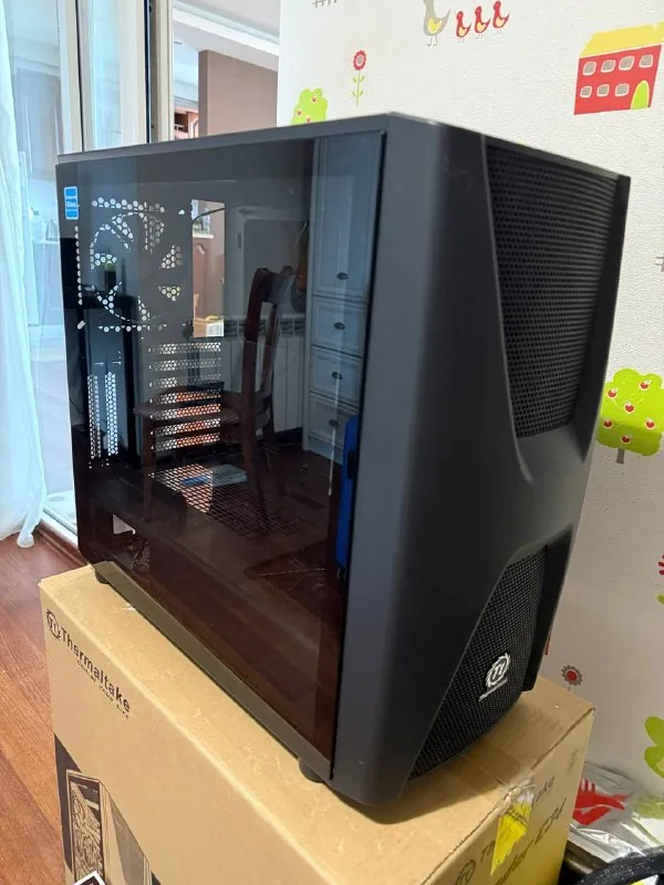 Корпус для ПК Thermaltake, 2 тихих вентилятора 200mm 1
