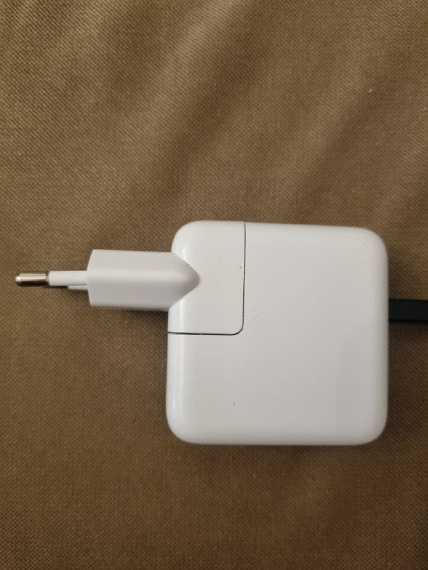 Apple 30W USB-C Power Adapter Model A2164 2