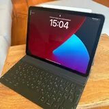 Apple iPad, Magic Keyboard, Apple Pencil 1