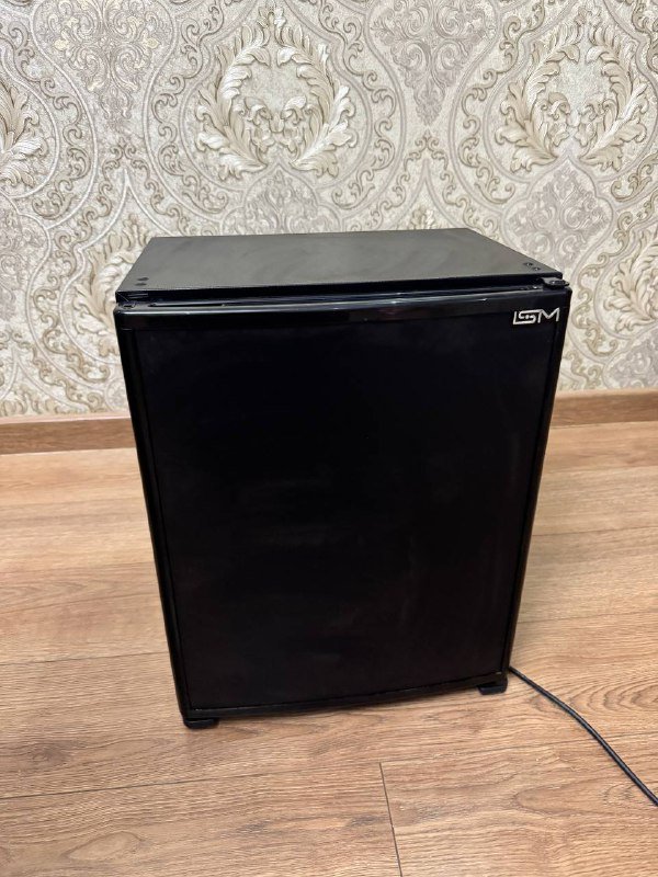 Небольшой холодильник 3