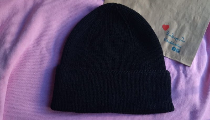 Knitted hats and mittens 3