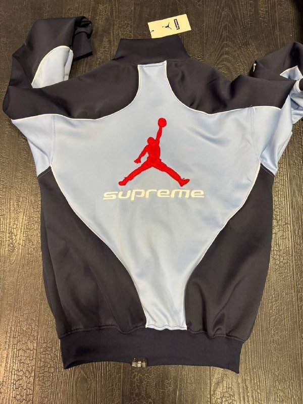Зипки Supreme x Jordan черный и ретро голубой 4