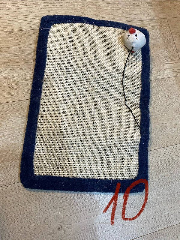 Бокалы, открывашка, венчик, лотки, шкатулка, когтеточка, игрушка, чайник, прихватки, банки, чесалка, весы, половник, нож, сапоги, сумка, кофта 5