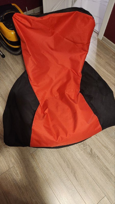 Кресло с наполнителем из шариков