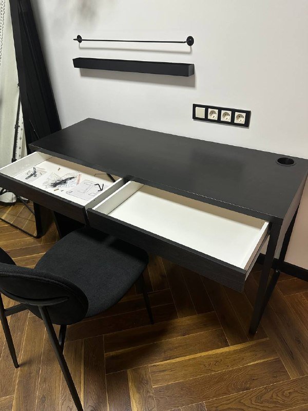 Кровать с матрасом, стол IKEA, стул 6