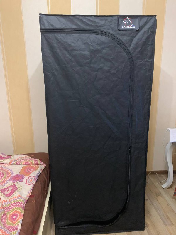Тенты, Quantum board 240w и 120w, лампа уф 150w, студийные мониторы KRK, звуковая карта Onyx Artist