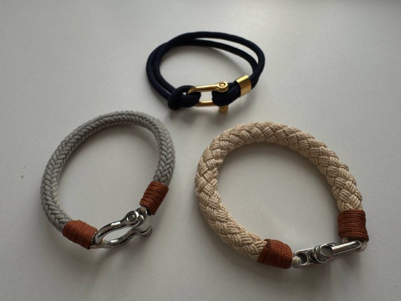 Apple Watch 5 Series 44mm, браслеты ELEGATTO, бананка MUMI, диктофон AI HoDock P1 2