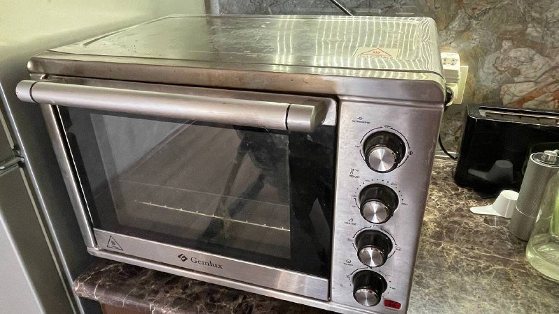 Тент, разогреватель, экран, коврики, кружки, сумка, горелка, сидушка, карабины, баллон, фильтр, веревка, москитная сетка, горелка спиртовая, нож, спальник, гидрокостюм 2