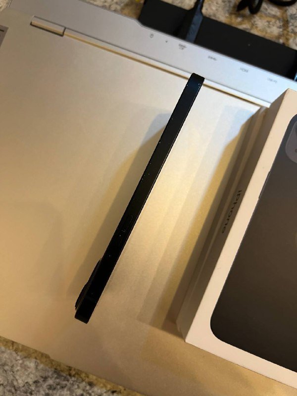 iPhone 13 128GB Midnight Blue с аксессуарами 5