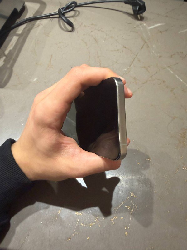 iPhone 15 Pro Max 256 GB 10