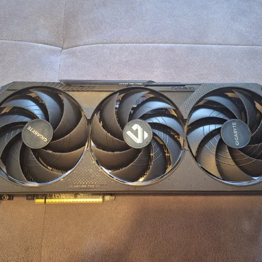 Видеокарта Nvidia RTX 5080 Gigabyte Gaming OC