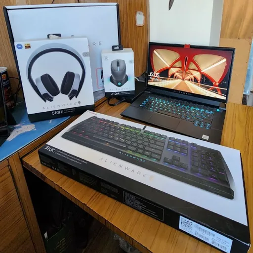 Alienware AW510K keyboard, AW510H headset, AW510M mouse