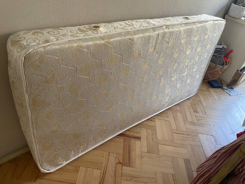 Матрас пружинный 190х90