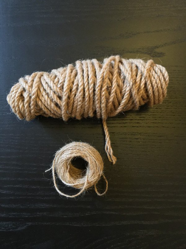 Клеевой пистолет, пассатижи, молоток, мультитул, изолента, ключи, нагреватель, лампочка, свечи, бечевки, рамка, горшок, термокружка, чашка 3