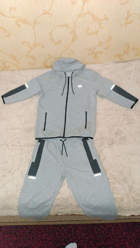 Спортивный костюм размер S 2