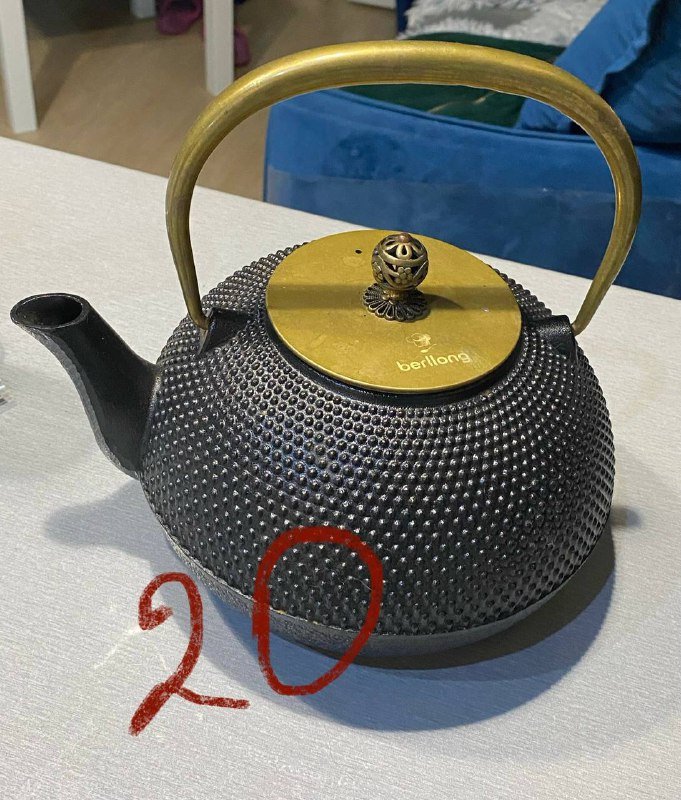 Бокалы, открывашка, венчик, лотки, шкатулка, когтеточка, игрушка, чайник, прихватки, банки, чесалка, весы, половник, нож, сапоги, сумка, кофта 7