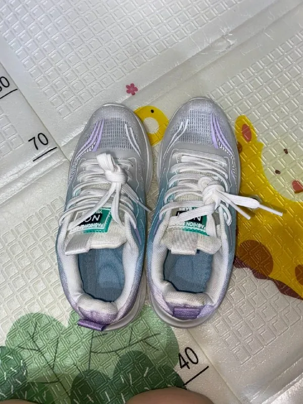 New sneakers, size 38 1