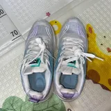 New sneakers, size 38 1